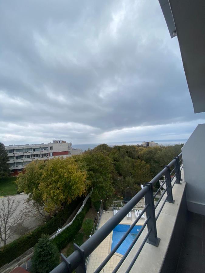 Apartments Danita & Restaurant&Pool Bar Varna Exterior photo
